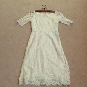Dolce & Gabbana cream lace midi dress w tags.